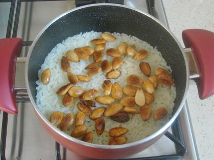 Bademli Pilav