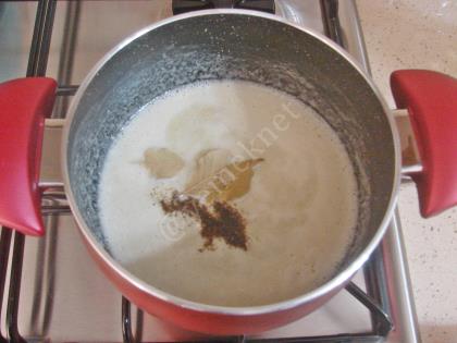 Lokanta Usulü Domates Çorbası