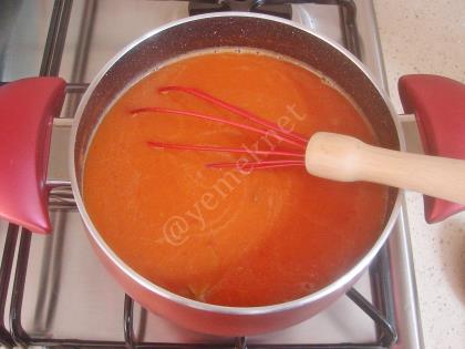 Lokanta Usulü Domates Çorbası