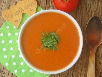 Şehriyeli Domates Çorbası