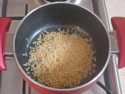 Arpa Şehriyeli Yoğurt Çorbası