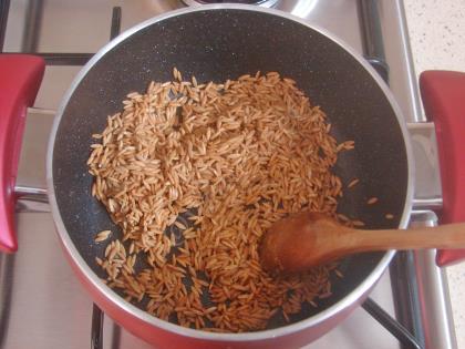 Arpa Şehriyeli Yoğurt Çorbası