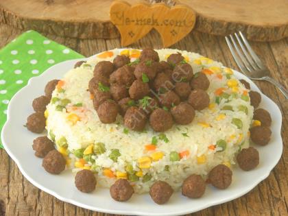 Köfteli Ali Paşa Pilavı