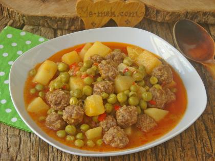 Köfteli Bezelye Yemeği