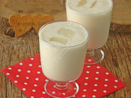 Meyveli Lassi