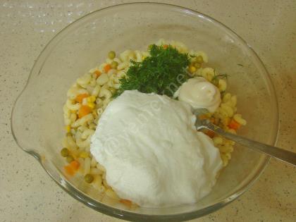 Garnitürlü Makarna Salatası