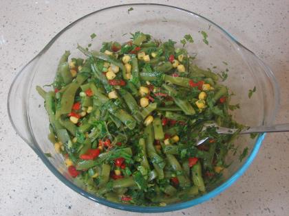 Taze Fasulye Salatası