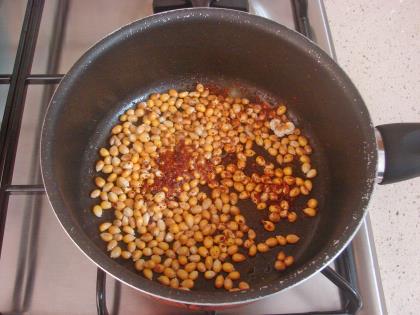 Acılı Patlamış Mısır