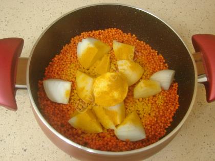 Zerdeçallı Mercimek Çorbası