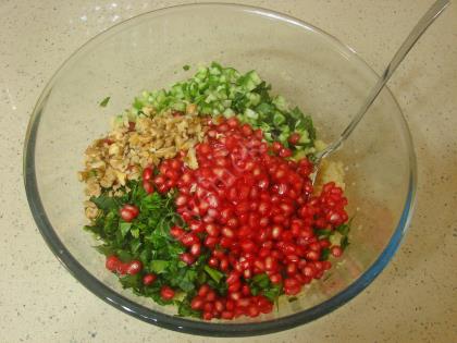 Bulgurlu Ispanak Salatası