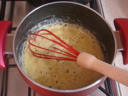 Fırında Beşamel Soslu Ispanaklı Makarna