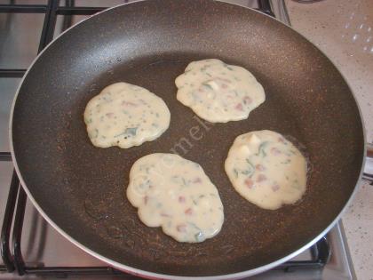 Kahvaltılık Kaşık Dökmesi