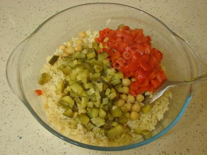 Nohutlu Bulgur Salatası