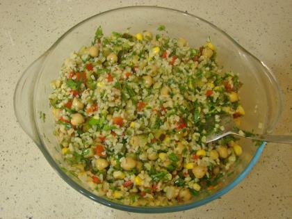 Nohutlu Bulgur Salatası