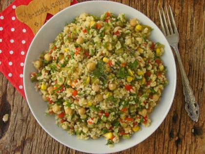 Nohutlu Bulgur Salatası