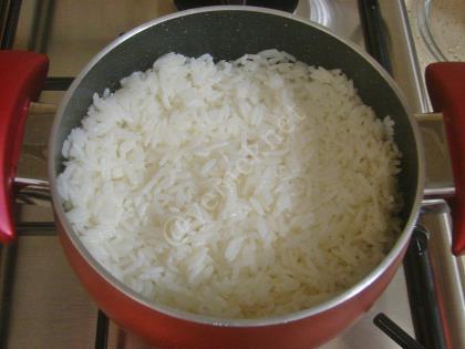 Yoğurtlu Pirinç Salatası