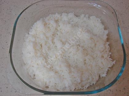 Yoğurtlu Pirinç Salatası