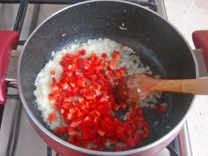 Kırmızı Biberli Mantar Çorbası