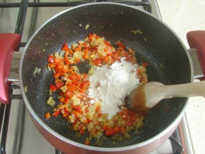 Kırmızı Biberli Mantar Çorbası