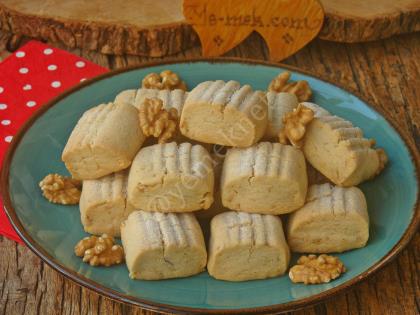 Tahinli Cevizli Un Kurabiyesi