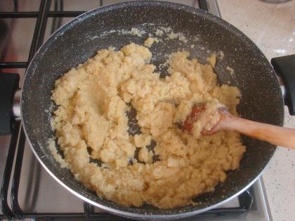 Unlu İrmik Helvası