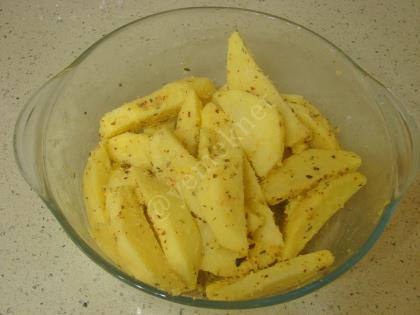 Fırında Mısır Unlu Patates Kızartması