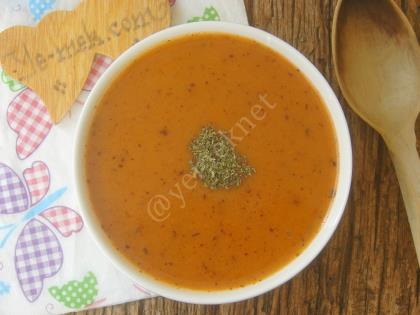 Salçalı Un Çorbası