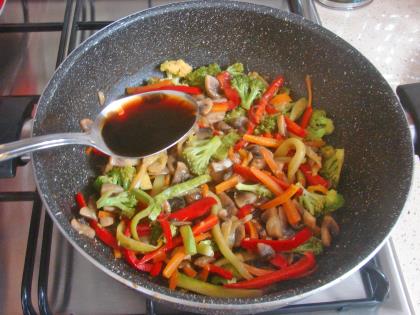 Tavada Sebzeli Tavuk