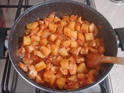 Bezelyeli Tavuk Yemeği