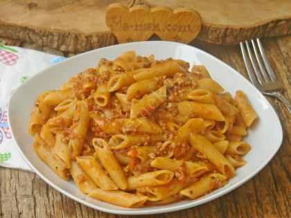 Demleme Kıymalı Makarna