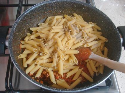 Demleme Kıymalı Makarna