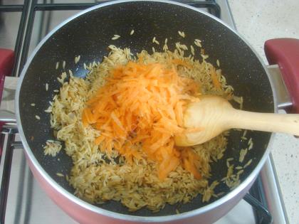 Havuçlu Arpa Şehriye Pilavı