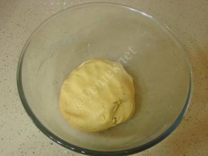 Karnıyarık Tatlısı