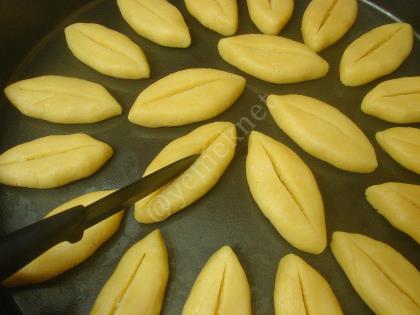 Karnıyarık Tatlısı