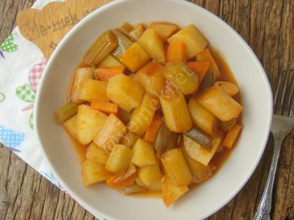 Patatesli Pırasa Yemeği