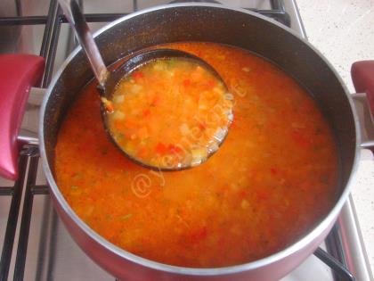 Bulgurlu Sebze Çorbası