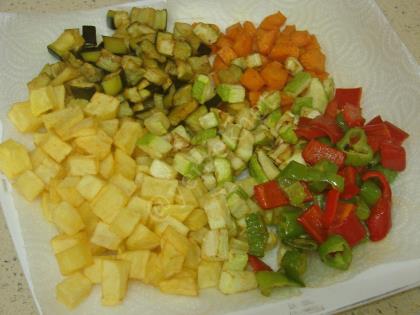 Sebzeli Makarna Salatası