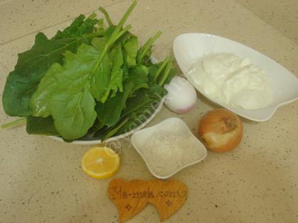 Yoğurtlu Ispanak Çorbası