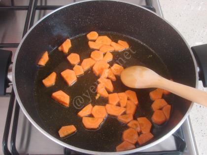 Bulgurlu Pırasa Yemeği