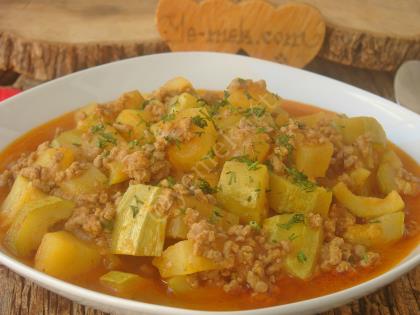 Kıymalı Patatesli Kabak Yemeği
