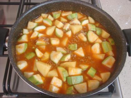 Kıymalı Patatesli Kabak Yemeği