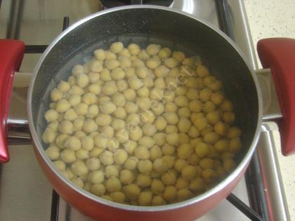 Nohutlu Buğday Salatası