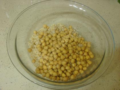 Nohutlu Buğday Salatası