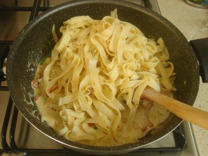 Tavuklu Krep Makarna