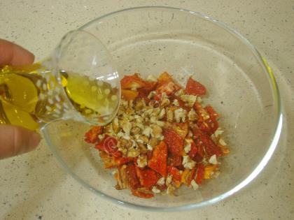 Kuru Domates Salatası