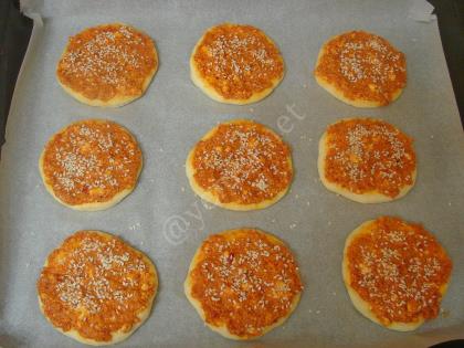 Peynirli Biberli Ekmek