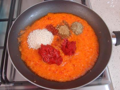 Peynirli Biberli Ekmek