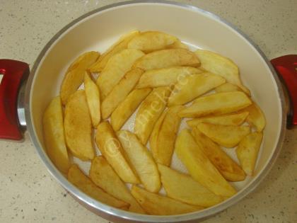 Tencerede İzmir Köfte