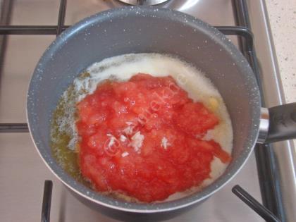 Tencerede İzmir Köfte