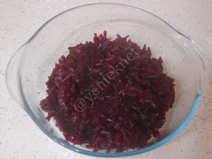 Mayonezli Pancar Salatası